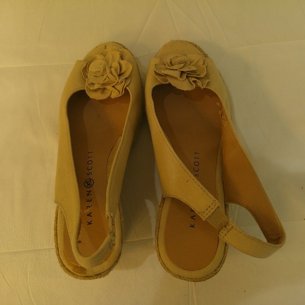 Karen Scott Tan Wedge Size 5 Womens